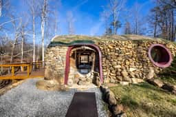 Hobbithouse at the White Lotus Eco Spa Retreat