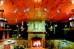 Zen Suite at the White Lotus Eco Spa Retreat