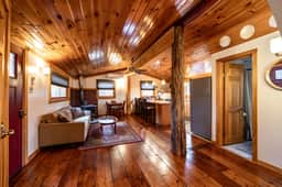 Farmview Cottage at White Lotus Eco Spa Retreat
